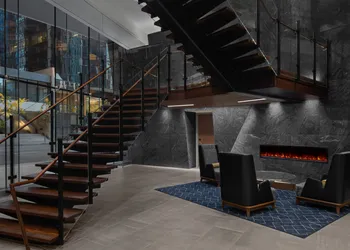 Courtyard By Marriott Calgary Downtown hotel thumbnail 2