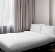 Courtyard By Marriott Calgary Downtown hotel detail image 7