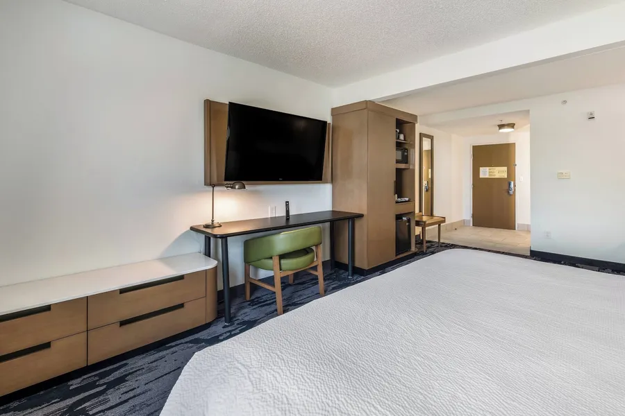 Fairfield Inn & Suites by Marriott Greensboro Coliseum Area hotel detail image 6