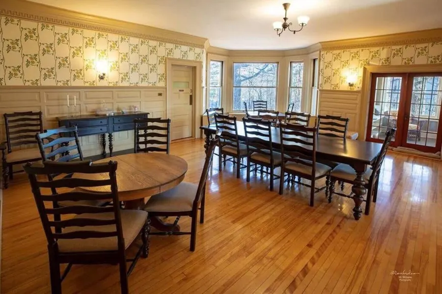 Franklin Manor Bed & Breakfast hotel detail image 6