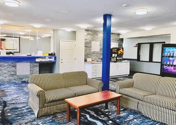 Coratel Inn & Suites By Jasper Northfield hotel thumbnail 2