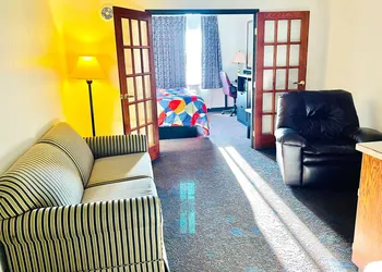 Coratel Inn & Suites By Jasper Northfield hotel thumbnail 5