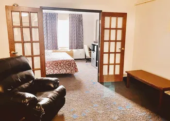 Coratel Inn & Suites By Jasper Northfield hotel thumbnail 7