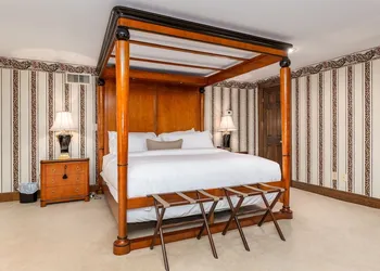 The Shaffner Inn hotel thumbnail 2