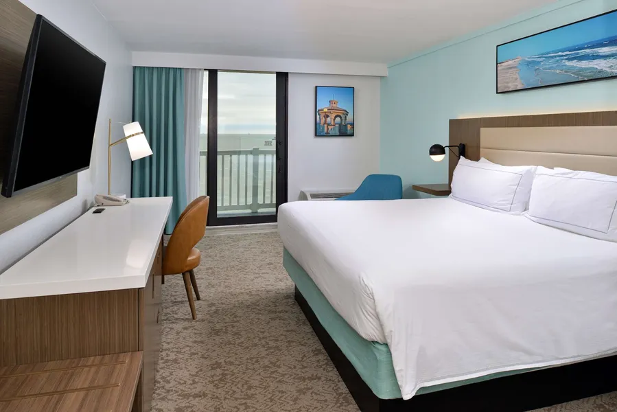 DoubleTree by Hilton Corpus Christi Beachfront hotel detail image 6