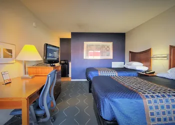 Economy 7 Inn hotel thumbnail 3