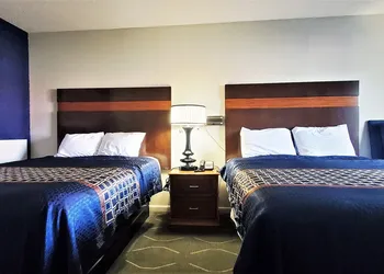 Economy 7 Inn hotel thumbnail 7