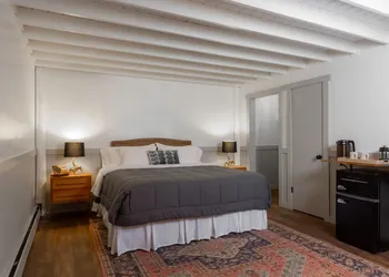 the Alander hotel thumbnail 2