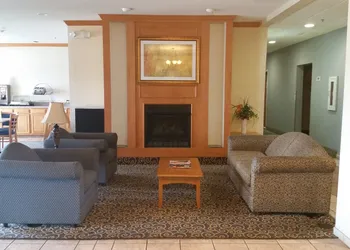 Holiday Inn Express Toledo West - Napoleon by IHG hotel thumbnail 5