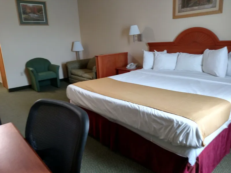 Holiday Inn Express Toledo West - Napoleon by IHG hotel detail image 6