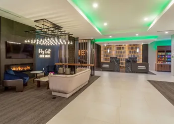 La Quinta Inn & Suites By Wyndham Galt Lodi North hotel thumbnail 3