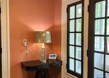 Huffman Manor Inn hotel thumbnail 2