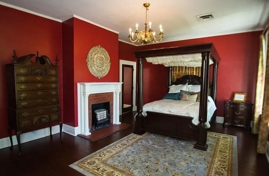 Huffman Manor Inn hotel detail image 6