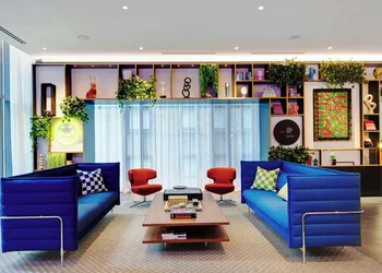 citizenM Chicago Downtown hotel thumbnail 5