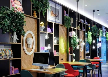 citizenM Chicago Downtown hotel thumbnail 6