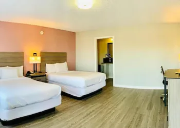 Econo Lodge Inn & Suites Abilene East District hotel thumbnail 6