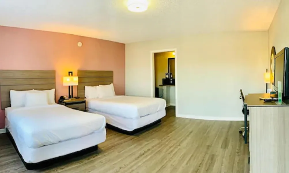 Econo Lodge Inn & Suites Abilene East District hotel detail image 6