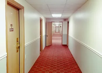 Sunset Inn hotel thumbnail 2