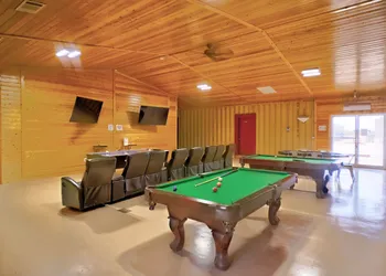 Ellipse Global Lodge hotel thumbnail 2
