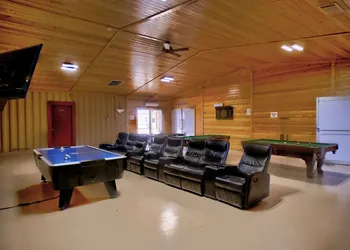 Ellipse Global Lodge hotel thumbnail 3