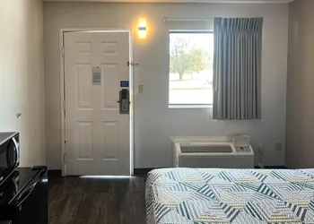 Motel 6 Ozark, AR hotel thumbnail 8