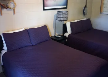 Cedar Falls Motel hotel thumbnail 6