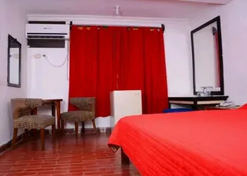 Hotel del Rey hotel thumbnail 7