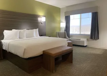 Best Western Plus Horseheads - Elmira hotel thumbnail 7