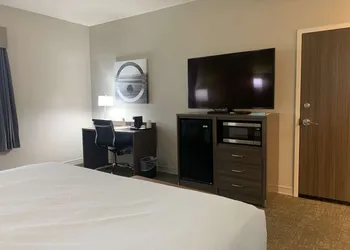 Best Western Plus Horseheads - Elmira hotel thumbnail 8