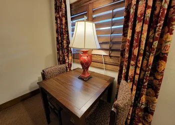 The Inn at Shady Lawn hotel thumbnail 4