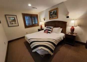 The Inn at Shady Lawn hotel thumbnail 8