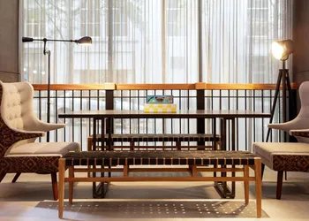 Moxy Richmond Downtown hotel thumbnail 2