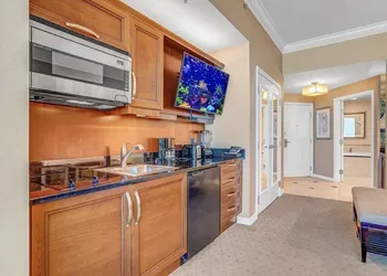 MGM Vegas Signature Suites Collection hotel thumbnail 8