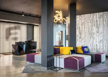 Aloft Florence hotel thumbnail 4