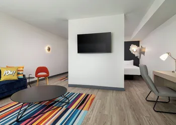 Aloft Florence hotel thumbnail 7