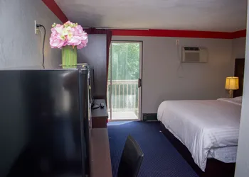 Travel Inn hotel thumbnail 6