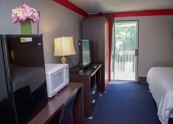 Travel Inn hotel thumbnail 8