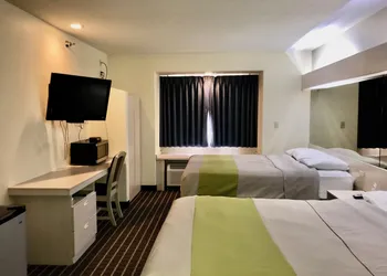Chadron Inn & Suites hotel thumbnail 6