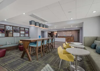 Hampton Inn Williams hotel thumbnail 2