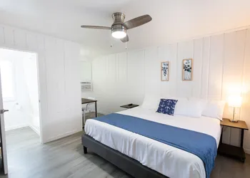 Anchor Bay Inn and Suites hotel thumbnail 6