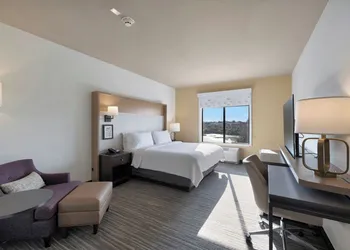 Holiday Inn Chicago Tinley Park by IHG hotel thumbnail 5