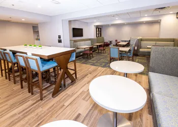 Hampton Inn Selma, Ca hotel thumbnail 2