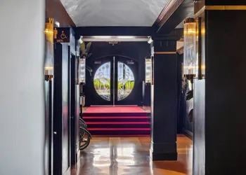 Beacon Hotel South Beach hotel thumbnail 2