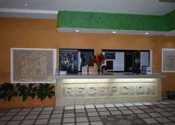 Maya Tulipanes Express hotel thumbnail 3