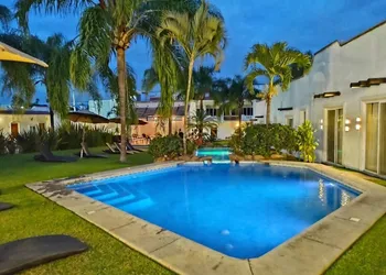 Hc Resort hotel thumbnail 4