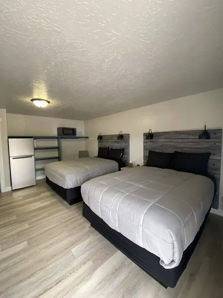 CB&M Executive Suites hotel detail image 6