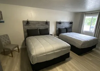 CB&M Executive Suites hotel thumbnail 7