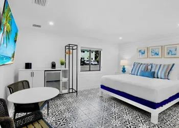 The Retreat at Anna Maria Island Inn hotel thumbnail 4