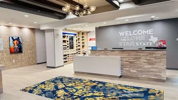 Hampton Inn & Suites Weatherford hotel thumbnail 7
