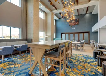 Hampton Inn & Suites Weatherford hotel thumbnail 3